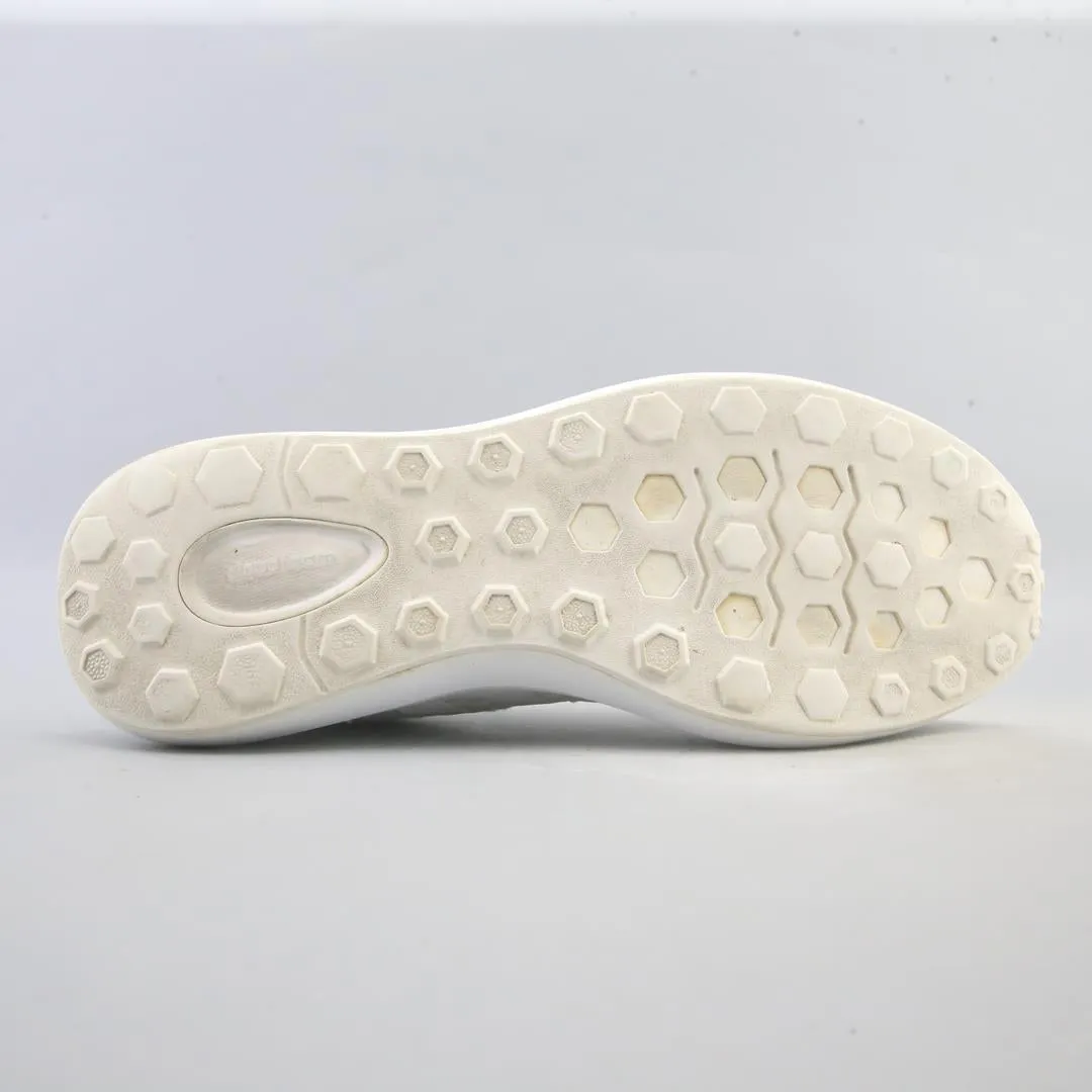 ADIDAS  CLOUDFOAM RACE