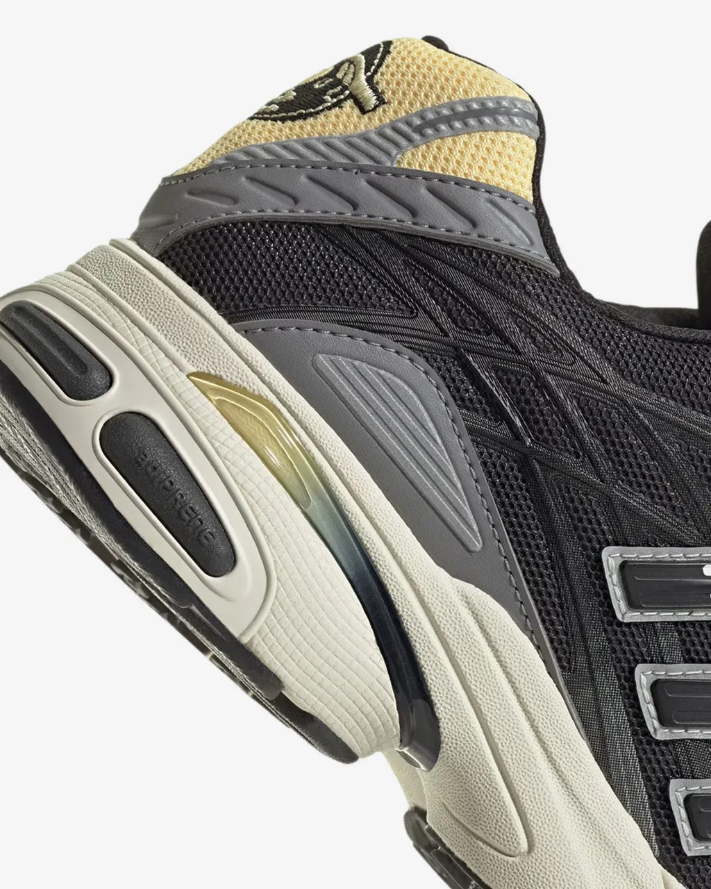 Adistar Cushion Seoul 'Core Black/Silver'