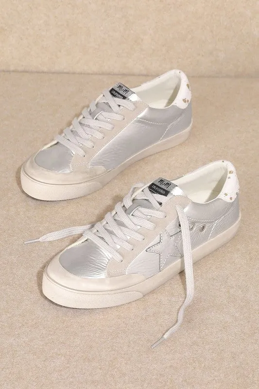 Leather Star Low Top Sneakers
