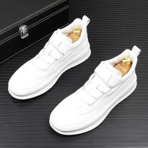 Mani Sneakers