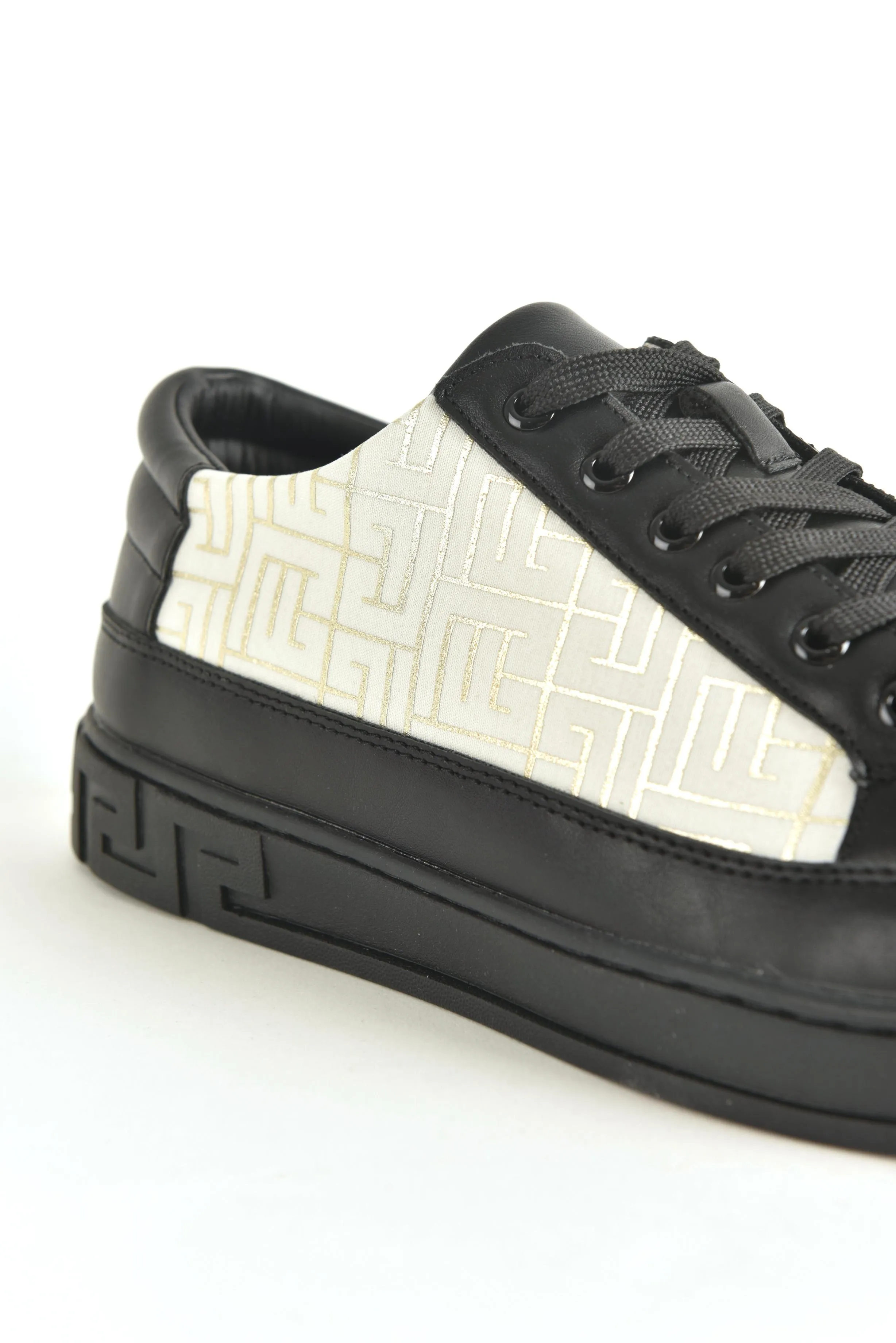 Mens Multi Fabric Low-Top Sneaker from Platini Fashion