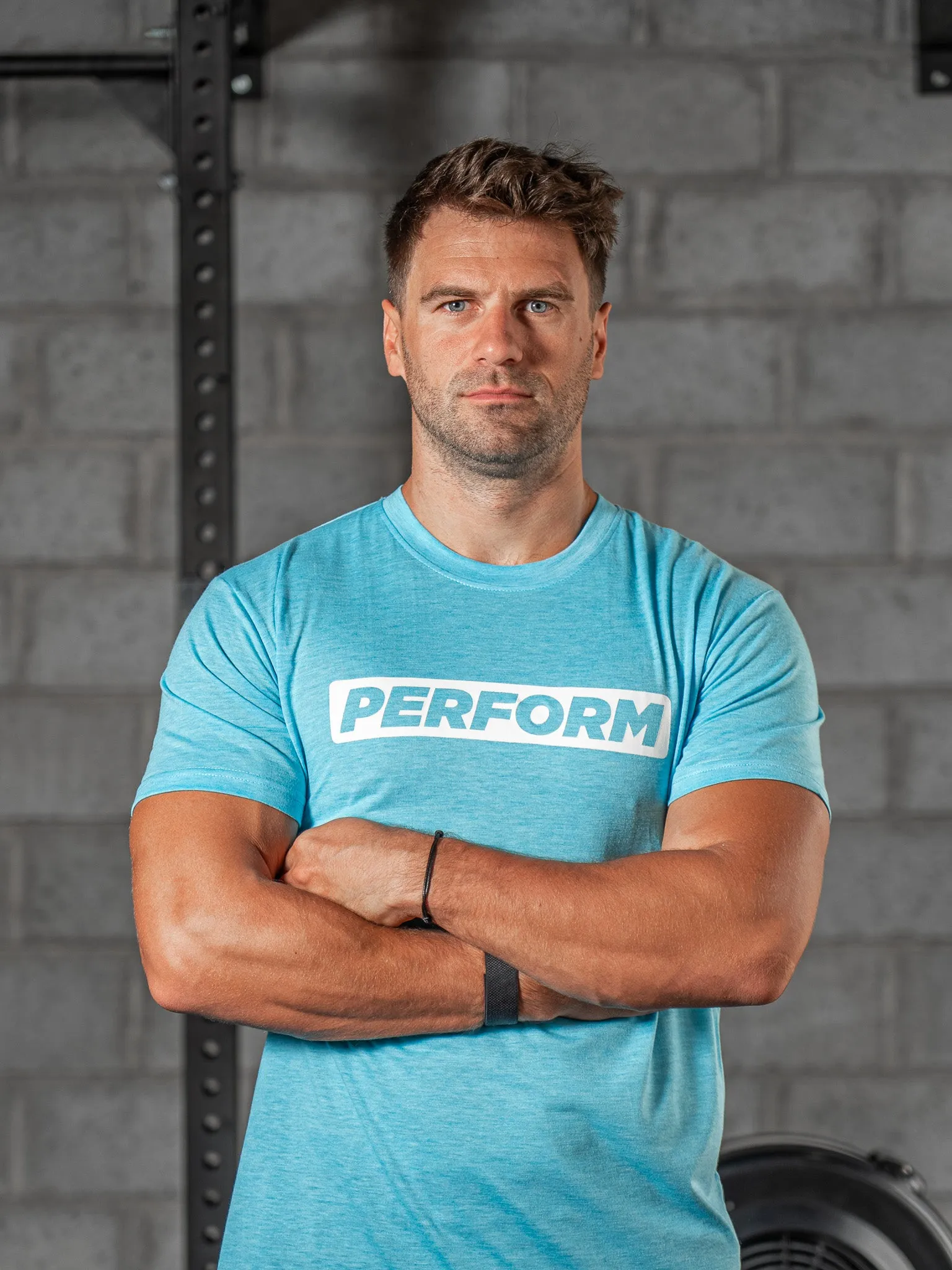 MEN'S PERFORM TEE - BLUE