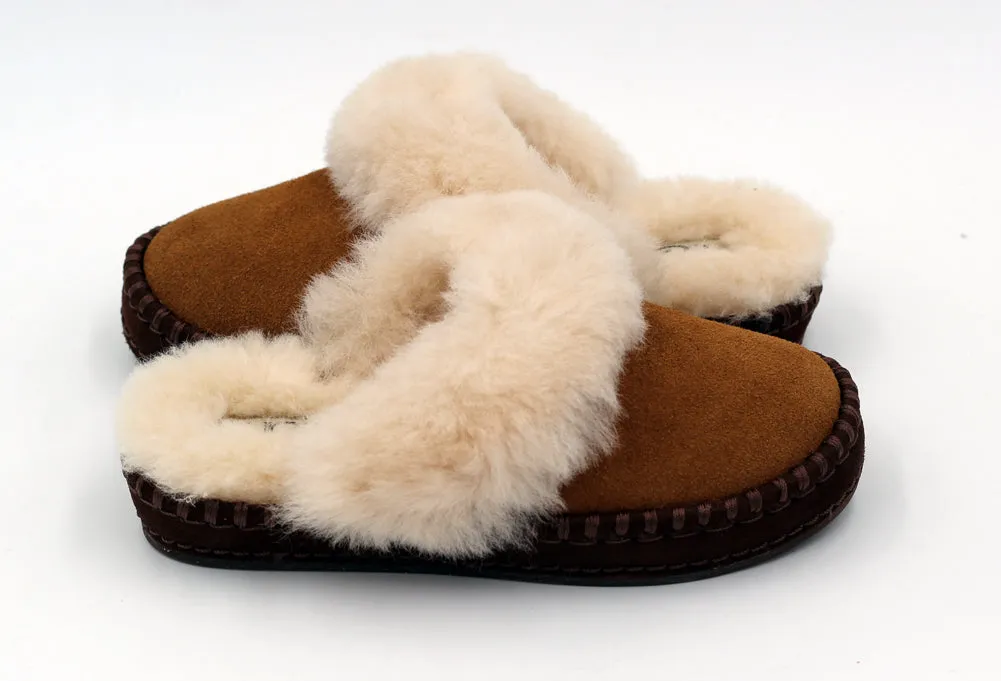 Oaken in Chestnut by UGG