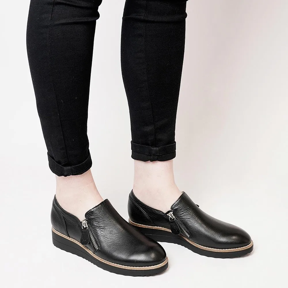 Otilia Black/ Black Leather Sneakers