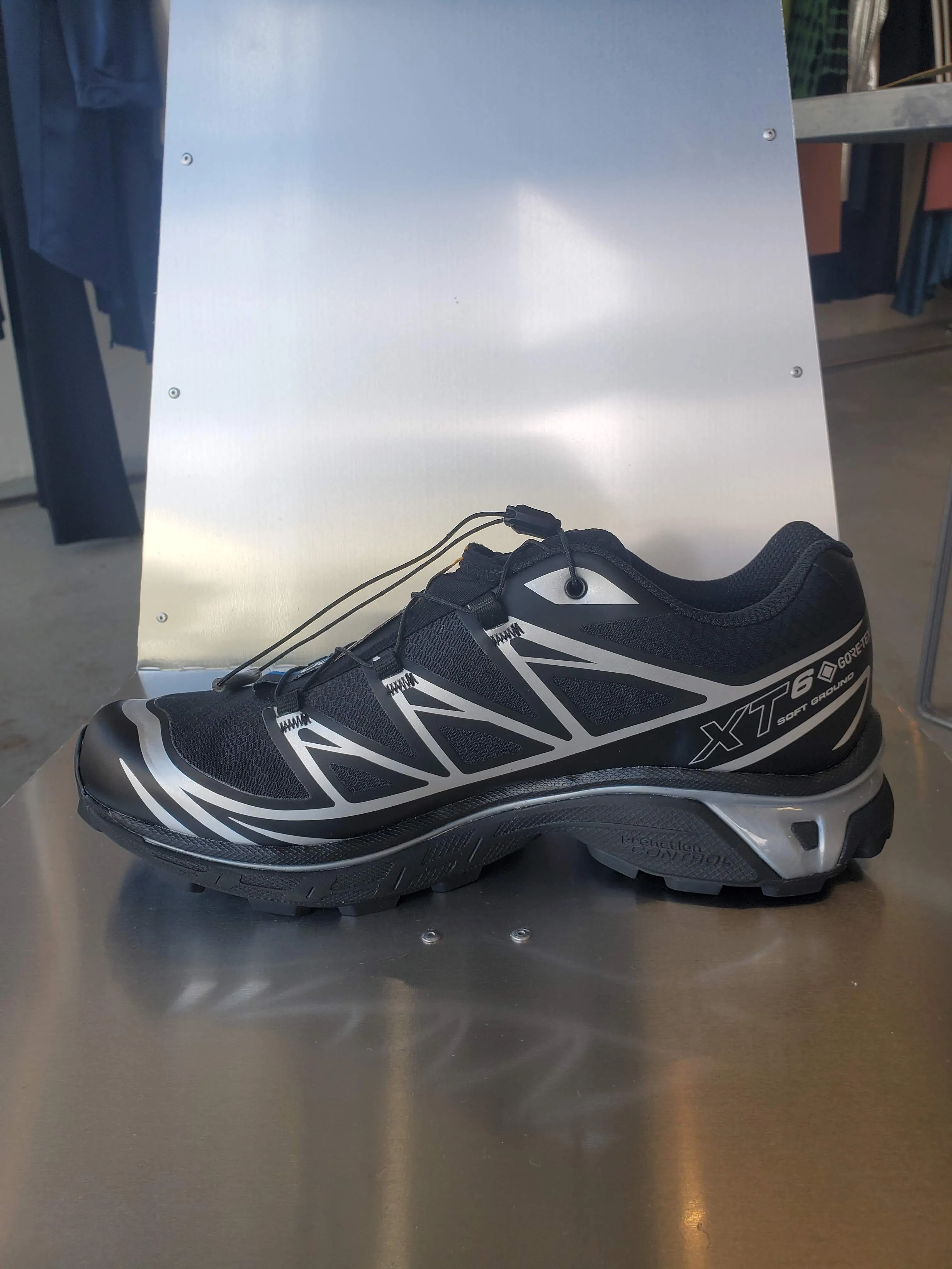 Salomon XT6 - Black / Black / Silver