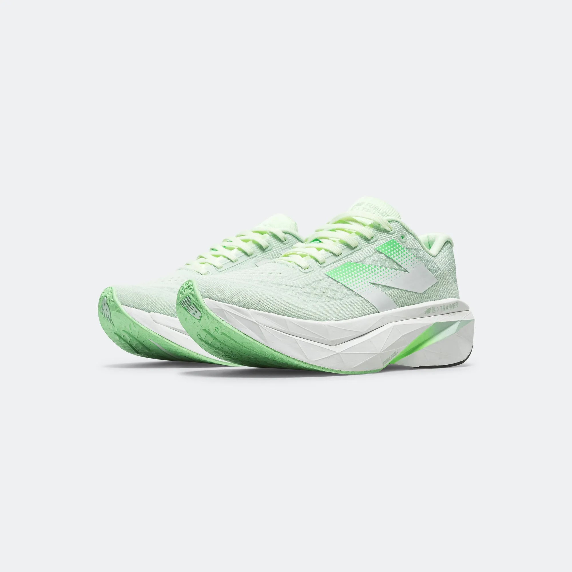 Womens FuelCell SuperComp Trainer v3 - Melon Water/Clay Ash-White